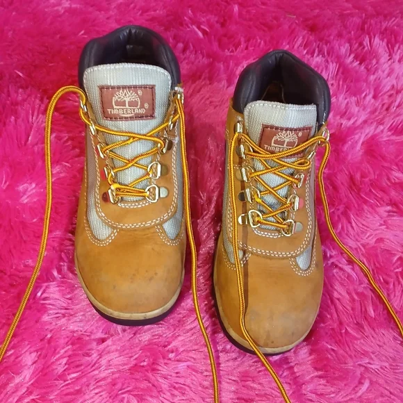 TimberlandsTimberlandSize: 4 - Picture 1 of 8